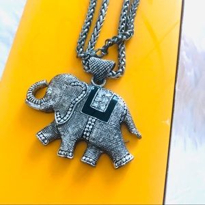 Elephant charm w chain